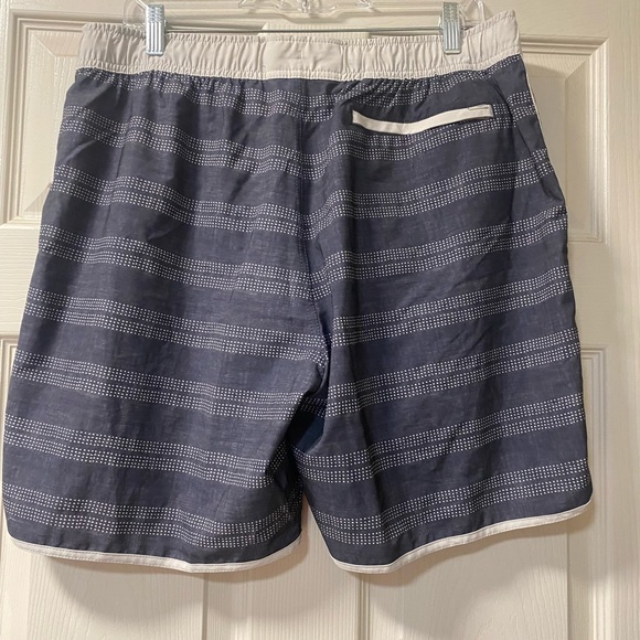 VUORI Shorts - Picture 4 of 7